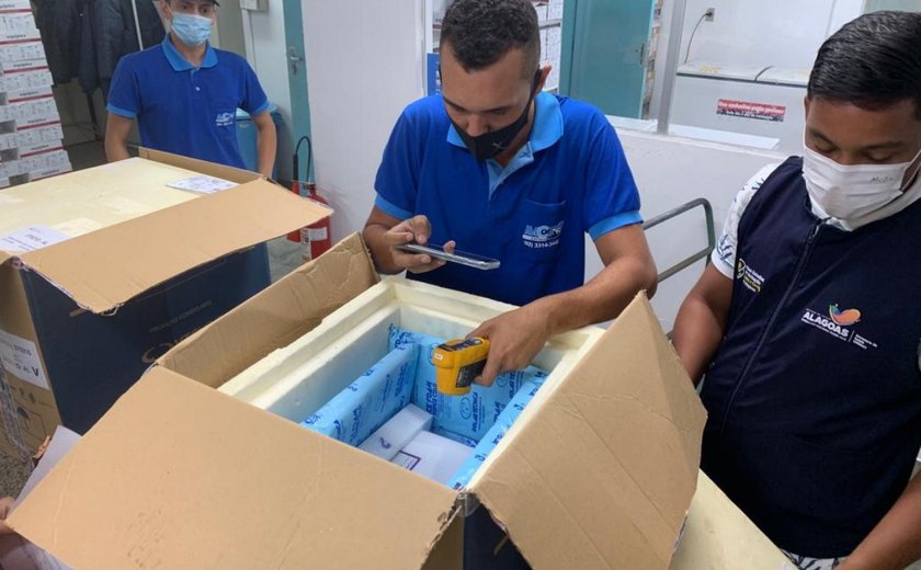 Alagoas recebe mais 10.530 doses da vacina Pfizer nesta quarta-feira (27)