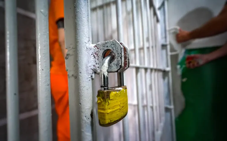 Homem apontado como líder do PCC é preso ao desembarcar de cruzeiro em Santos