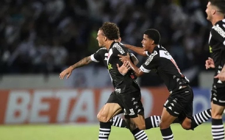 Vasco derrota Náutico no Arruda e assume vice-liderança da Série B