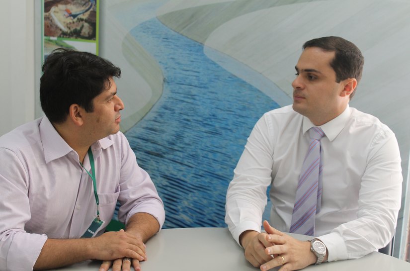 Secretário garante projeto de irrigação aos produtores da CPLA da região do Canal do Sertão