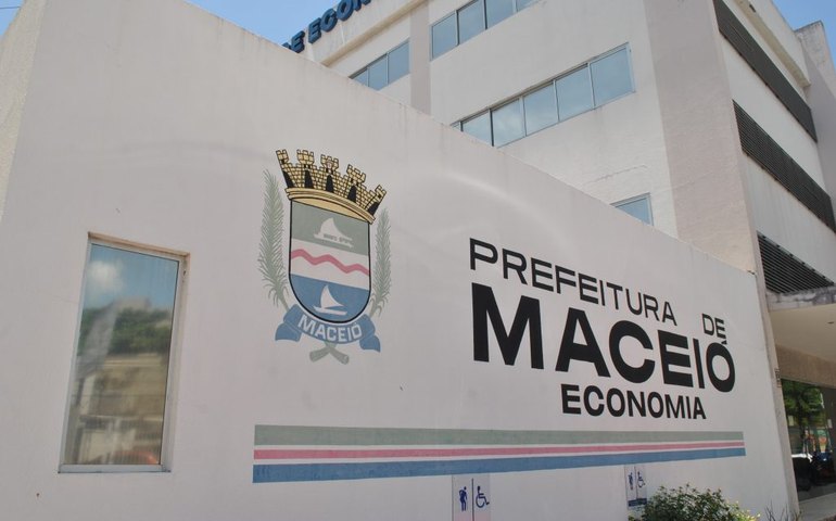 Prefeitura paga salário e 13° de aniversariantes de março e abril nesta sexta