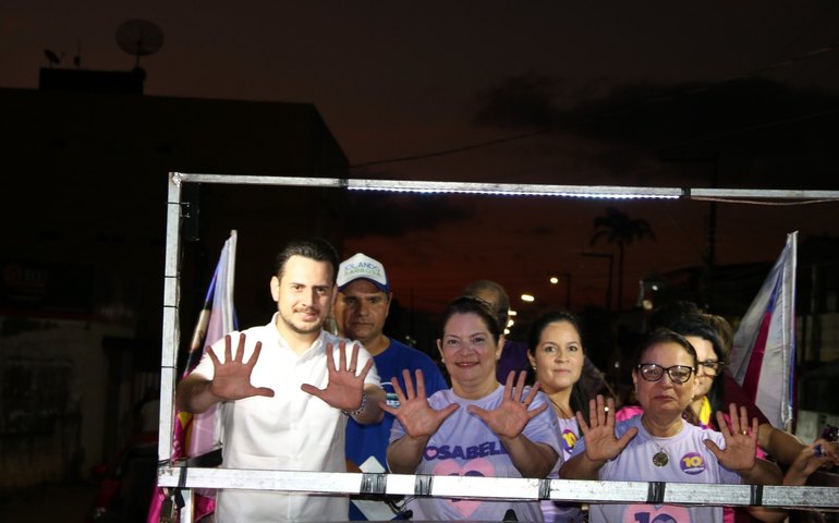 Mosabelle Ribeiro e Alcineide Nascimento realizam carreata histórica em Palmeira dos Índios