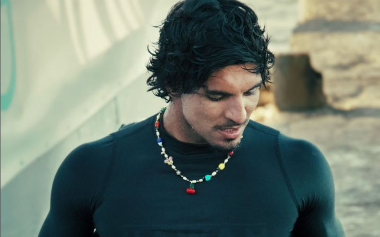 Medina e Italo vencem suas baterias e vão às oitavas na etapa de Taiti do Circuito Mundial