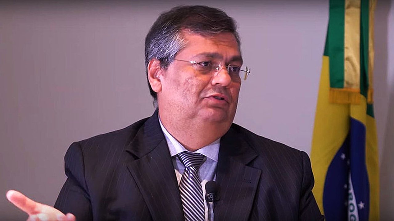 Dino diz estar acompanhando protestos em Brasília e em contato com governo do DF