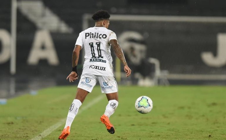 Santos deixa escapar chance de encostar nos líderes em empate contra o Botafogo