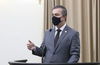 Ronaldo Medeiros critica o Governo Federal e destaca operação da PF contra o Ministério do Meio Ambiente