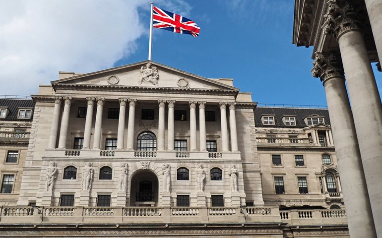 Bolsas europeias fecham mistas, de olho em alta de juro do BoE, guerra e CPI