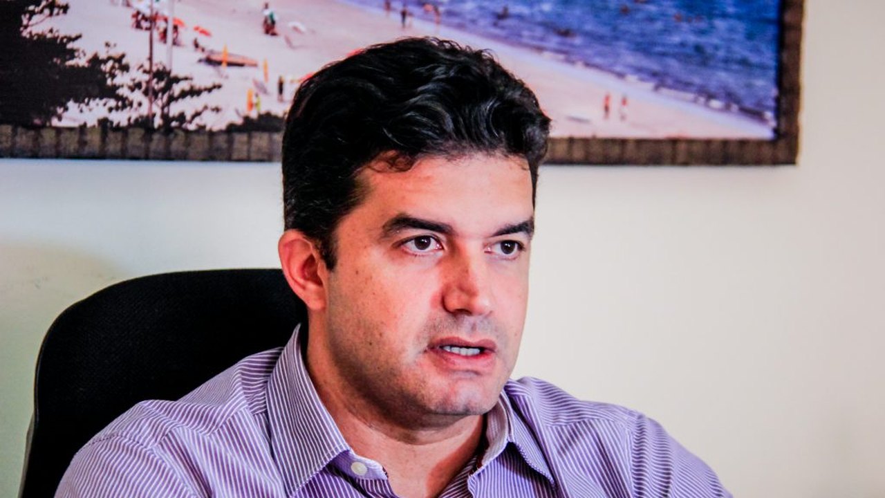 “Único pré-candidato que não depende de terceiros, nesse momento, sou eu”, diz Rui Palmeira