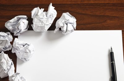 O papel aceita tudo! A política, nem tudo!