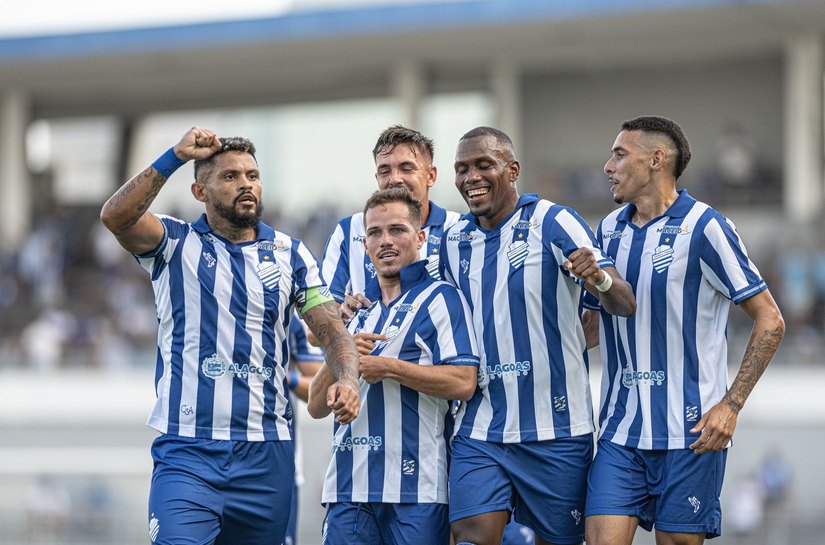 Com gol de Guilherme Cachoeira, CSA bate o Barcelona de Ilhéus por 1 a 0 na pré-Copa do Nordeste