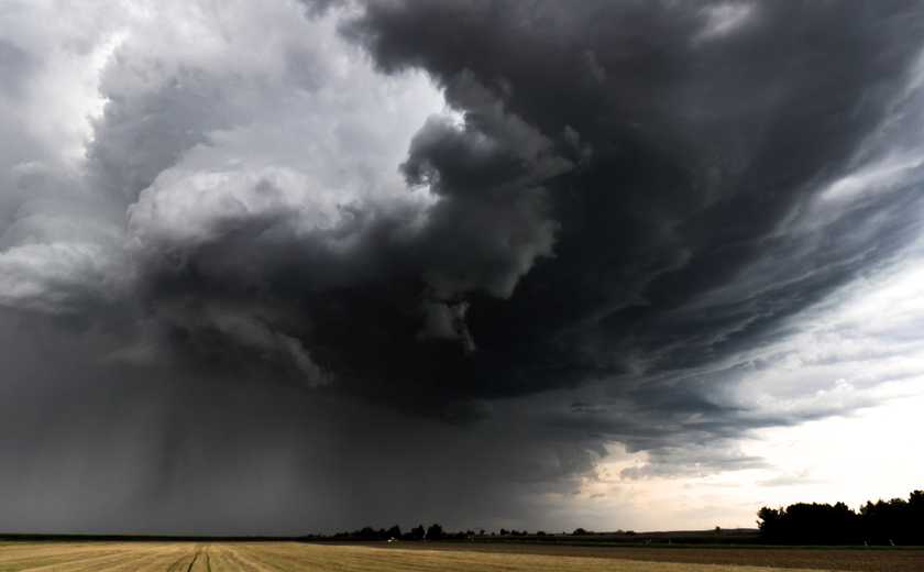 Ciclone extratropical deixa o Sul do Brasil em alerta
