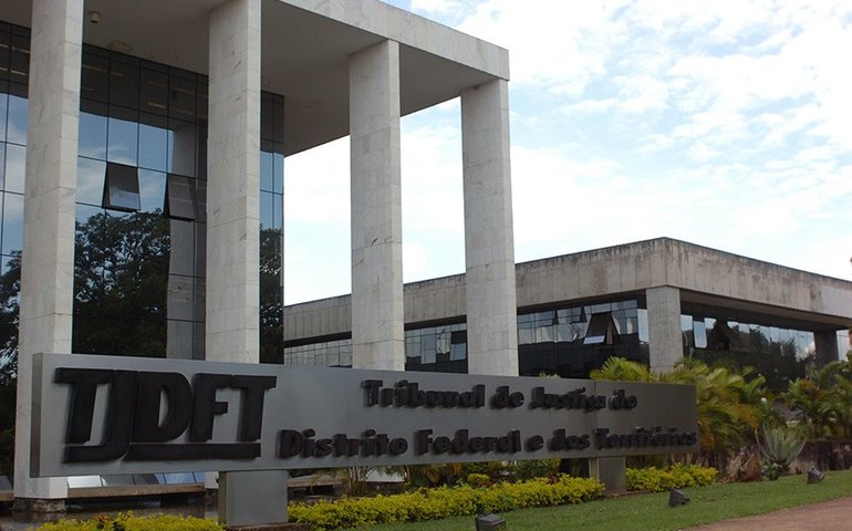 Lei cria 484 funções comissionadas no TJDF