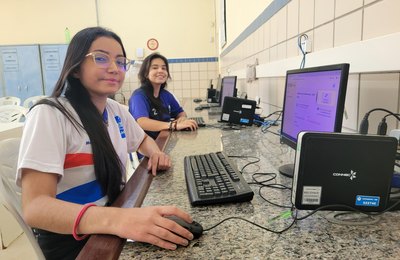 Alagoas investe mais de R$ 100 milhões em tecnologia para escolas da rede estadual