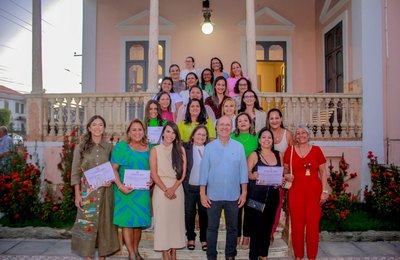 Prefeito Ronaldo Lopes empossa componentes do Conselho Municipal dos Direitos da Mulher