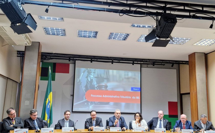 Secretária da Fazenda de Alagoas participa de coletiva de imprensa