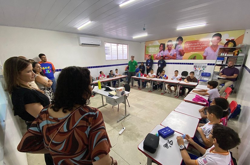 Escola pública bilíngue em AL atrai gestores de BH e mais oito municípios do Sul e Sudeste