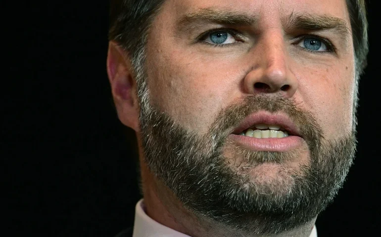 Mensagem de Vance em Minneapolis: As autoridades locais devem cooperar com a repressão à imigração