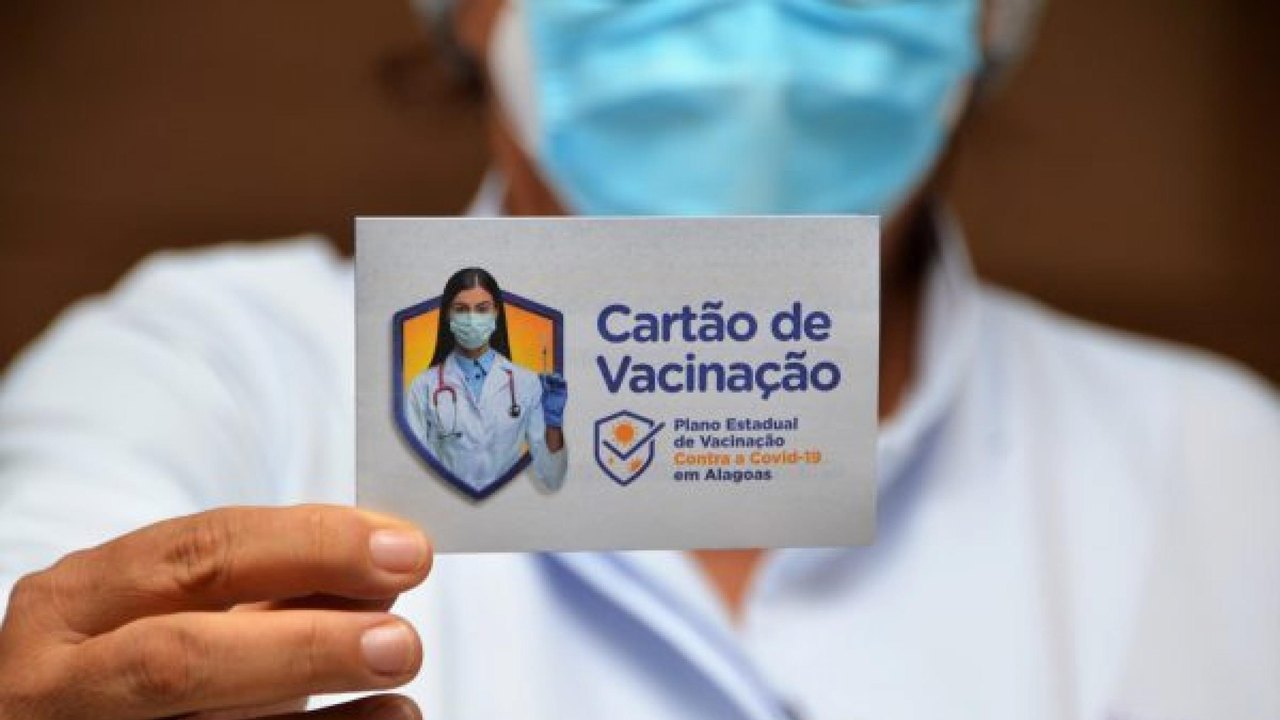 Sesau reforça importância de esquema vacinal contra Covid-19