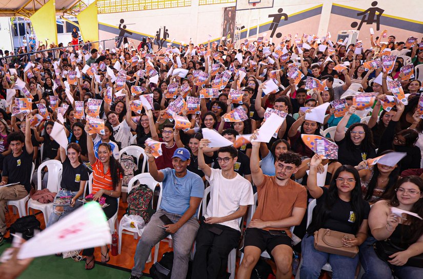 Mais de 96 mil candidatos fazem o Enem em Alagoas neste domingo