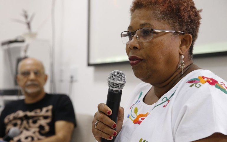 Ativistas negras defendem recorte racial no debate sobre cuidado