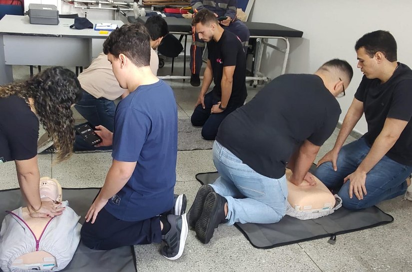 Samu capacita mais uma turma de acadêmicos de medicina da Uncisal sobre urgência e emergência