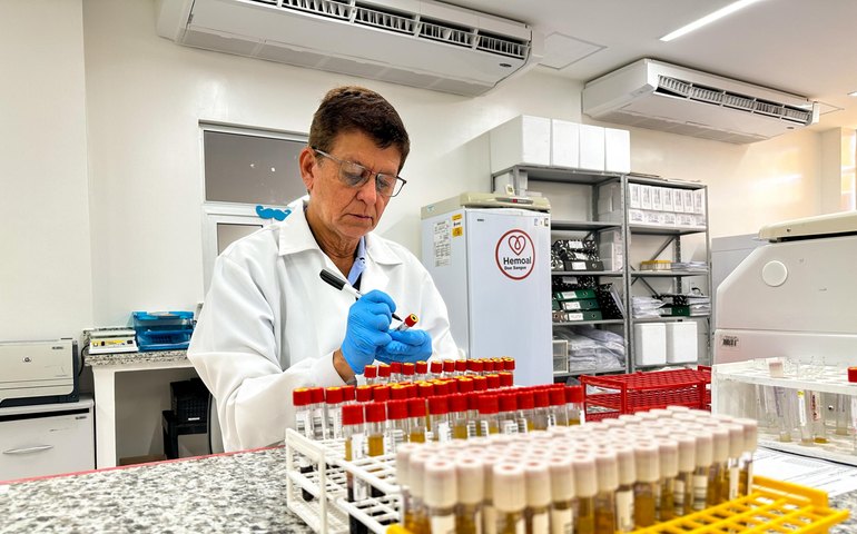 Hemoal é certificado pelo Ministério da Saúde como centro de excelência laboratorial