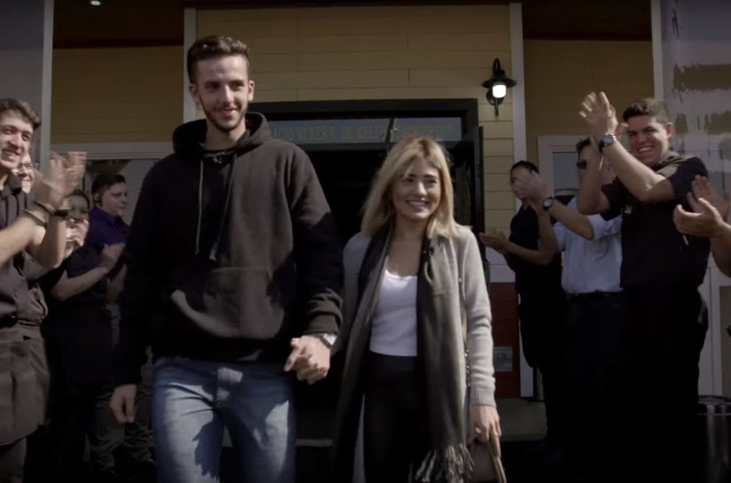Outback transforma almoço em SP em uma viagem romântica