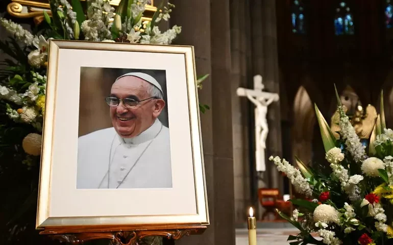 Desafeto de papa Francisco revela reconciliação antes de sua morte