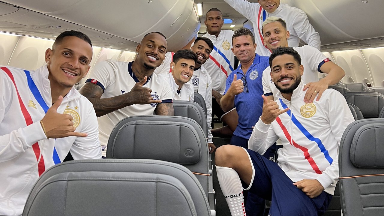 Bahia bate Coritiba de virada e volta a vencer fora de casa na estreia de Rogério Ceni