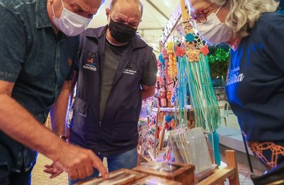 Ponta Verde recebe a 1ª Feira Itinerante da Economia Solidária