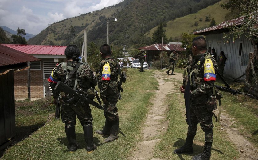 Mortos em confrontos contra rebeldes das FARC e ELN na Colômbia ultrapassam 80, diz governador