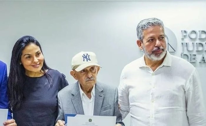 Arthur Lira acompanhou a diplomação do pai, Benedito Lira, para novo mandato na prefeitura da Barra de São Miguel