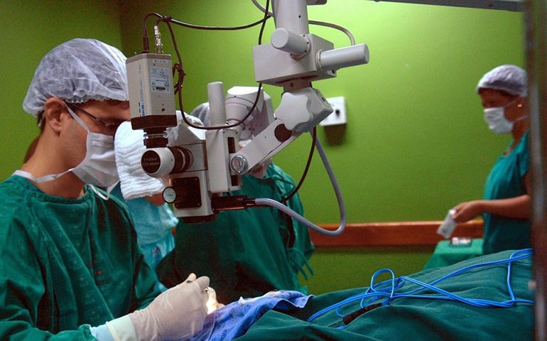 Projeto garante mais transparência às listas de espera do SUS