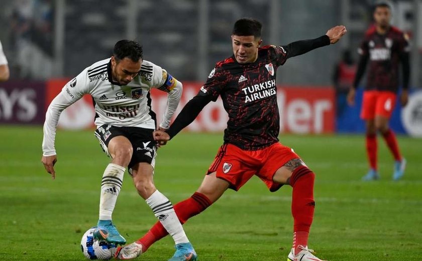 River Plate goleia Colo-Colo, avança na Libertadores e ajuda o Fortaleza