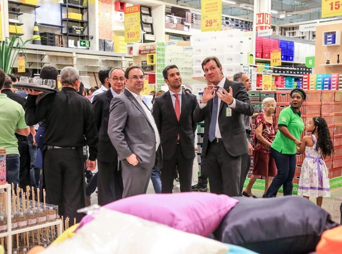 Inauguração de multinacional Leroy Merlin gera 230 empregos em Maceió