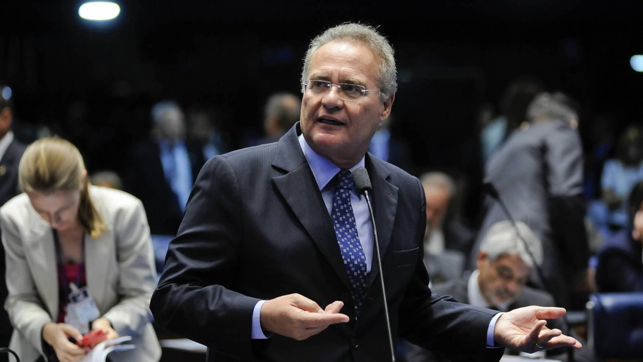 Candidatura de Simone Tebet não agrega e só trará perdas ao MDB, avalia Renan Calheiros