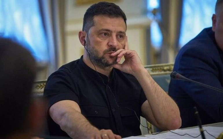 Zelensky é acusado de usar negociações de paz para se manter no poder