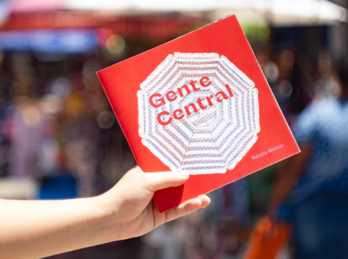 Artista visual alagoana lança livro inspirado no Centro de Maceió