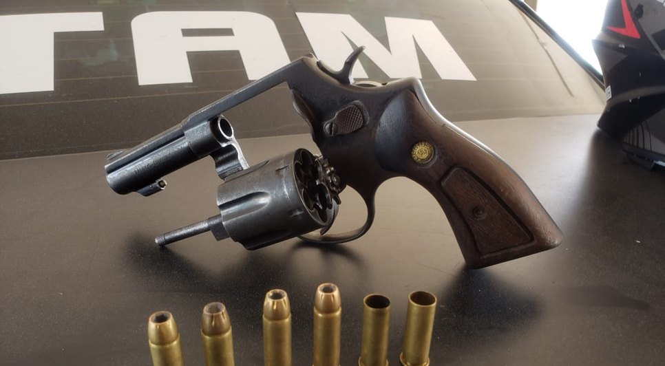 arma utilizada na ação