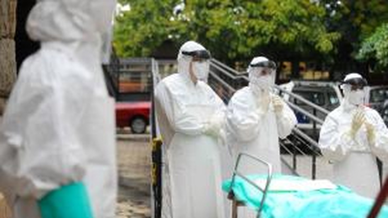Ebola: Cruz Vermelha prevê ao menos quatro meses para controlar epidemia