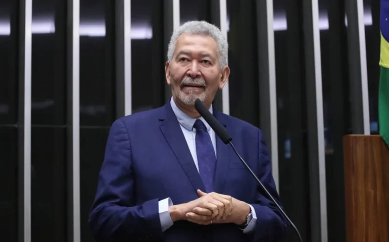 Cassação do diploma de Catunda: Paulão (PT) permanece no mandato de deputado federal