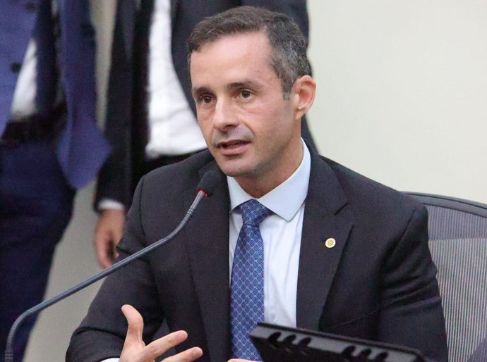 Bruno Toledo é eleito conselheiro do Tribunal de Contas