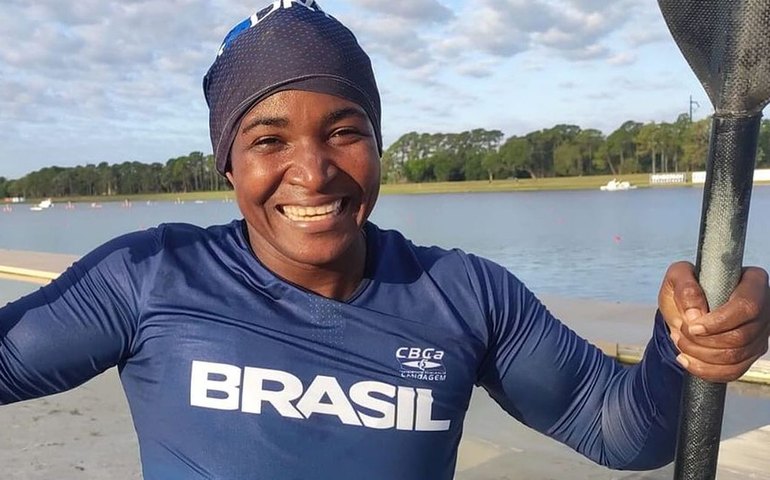Valdenice Conceição é a 13ª e Ana Paula Vergutz para na semi da canoagem velocidade em Paris