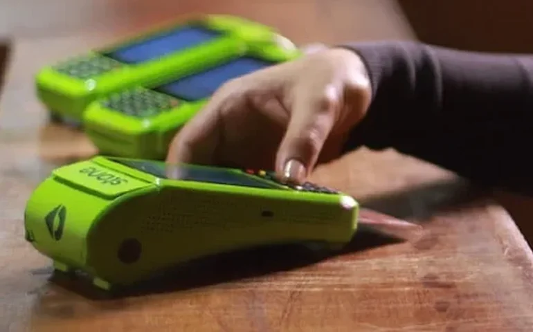 Stone registra lucro ajustado de R$ 641,5 milhões no 3º trimestre, alta de 13% em um ano