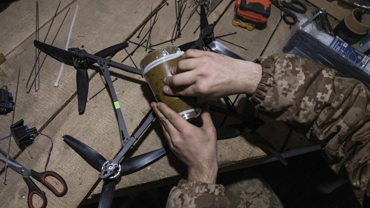 Envio de drones a Kiev é distração em meio ao colapso das tropas ucranianas no front, diz analista