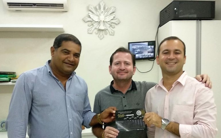 Empresários de Arapiraca aderem ao Sócio Torcedor do ASA