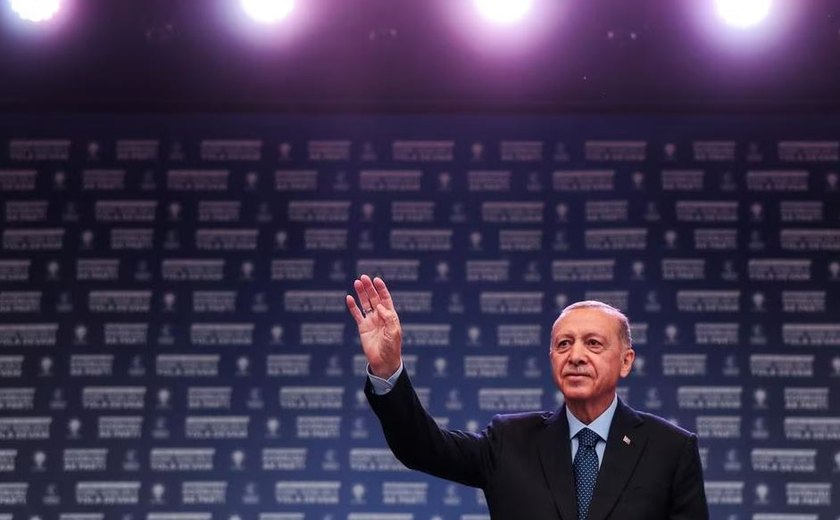 Erdogan enfrenta maior ameaça em duas décadas em eleição na Turquia