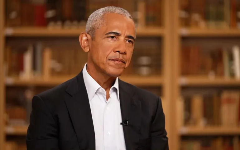 Estrela na convenção democrata, Obama busca reviver coalizão que o elegeu