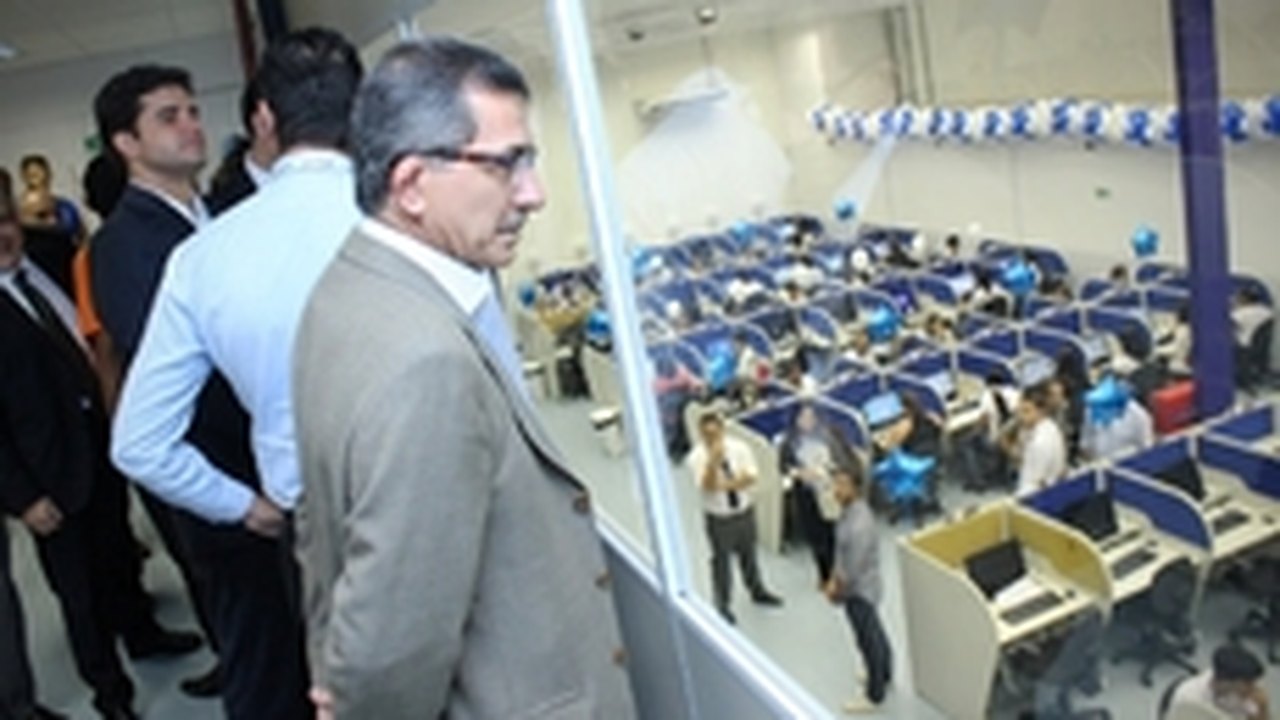 Call center inicia operações e gera 600 empregos em Alagoas