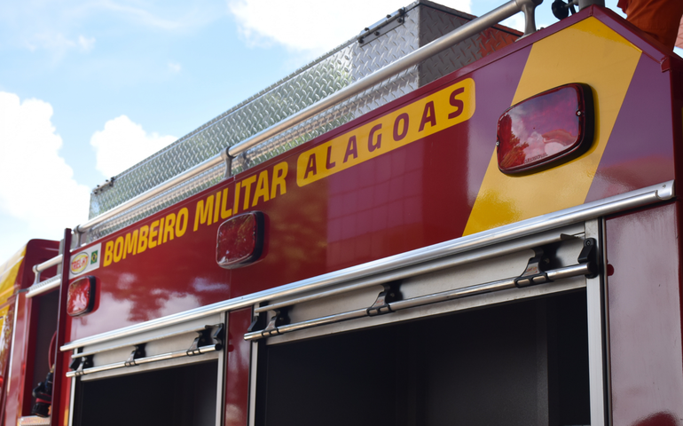 Motociclista sofre traumatismo cranioencefálico após colidir com cavalo em Poço das Trincheiras